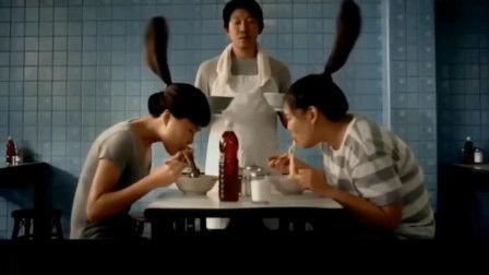 国产卫生巾搞笑广告视频,笑料百出，卫生巾界的“欢乐颂”