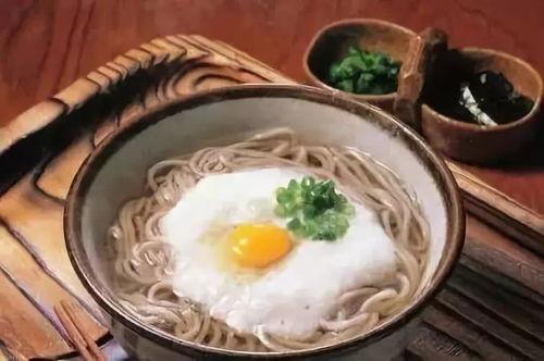 敬汉卿吃国产面条视频播放,敬汉卿的味蕾冒险之旅