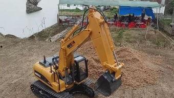 国产65吨挖掘机视频