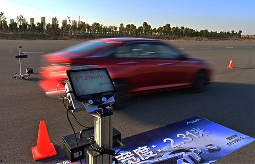 国产新3系麋鹿测试视频,性能卓越，安全可靠