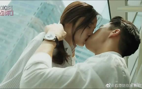 国产剧尴尬吻戏视频合集,甜蜜与尴尬的碰撞